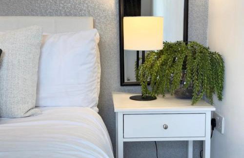 3BR Thames Retreat | Heathrow 10min | Train 5min - Foto 12