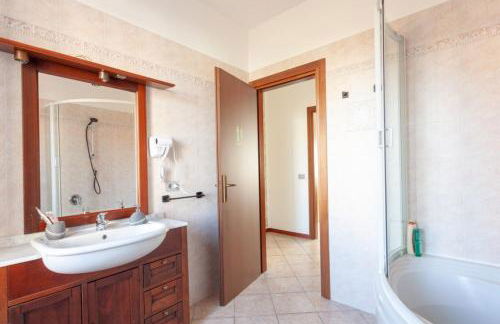 A Home away From Home By Alex - Foto 24