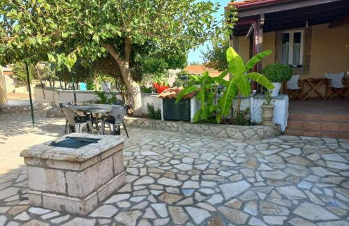 Traditional House - Photo 26