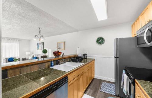 Casa Bella Homes - Top floor 2-BR 1 Bath Condo, Centrally located - Foto 14