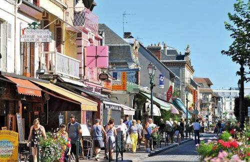 Appartement lumineux avec balcons et stationnement privatif - FR-1-788-22 - Foto 11