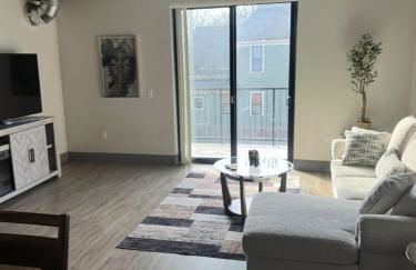 203 - New Luxury Downtown Condo with Fireplace - Foto 10
