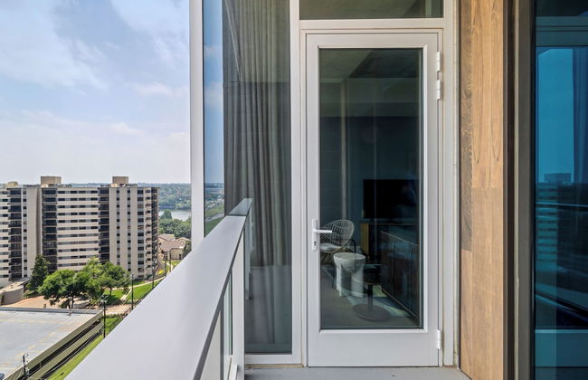 Modern Rainey St Oasis with Pool & Views - Foto 15