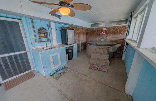 Frolic Inn OBX - Semi Soundfront Retreat, Pool, Hot Tub, Boat Ramp, Elevator, Media & Game Room - Foto 8