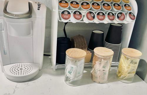 New, Fun-Size Benbow House! - Foto 8