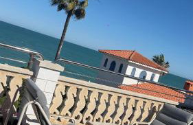 Atico la piramide en primera 1º línea de mar - Foto 2