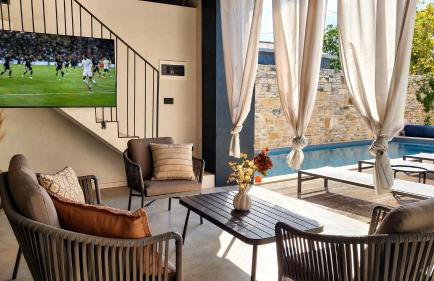 Villa Qualia - Heated pool, 4 bedrooms, 2 kitchens, Stylish interior - Foto 2