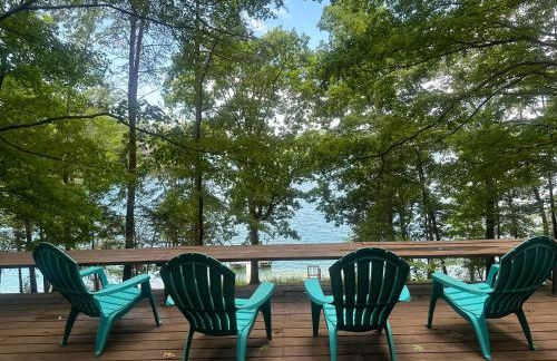 Blue Fish Cabin – Your Lakeside Getaway Awaits - Foto 8