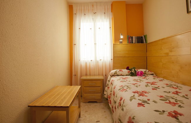 Malaga 101679 3 Bedroom Apartment By Mo Rentals - Photo 2