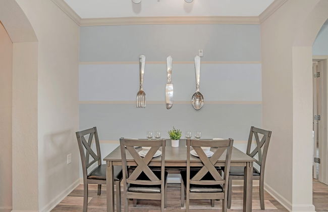 3BR Condo - Hot Tub Games Pool - Near Disney - Foto 8