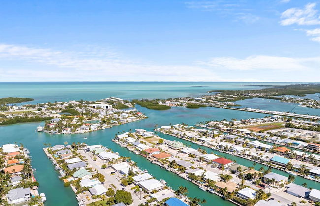 Seabreeze Cove Waterfront Gem 38 Foot Dock Cabana Club - Foto 26