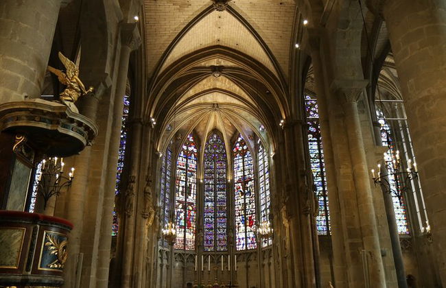 Un recorrido autoguiado por la antigua basílica de Carcasona - Foto 3