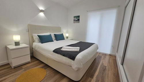 Sunflower Castle View in Óbidos - Photo 4