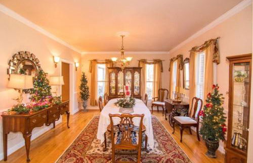 Elegant Lodge Rental with Lovely Countryside Views near Charlottesville, Virginia - Foto 47