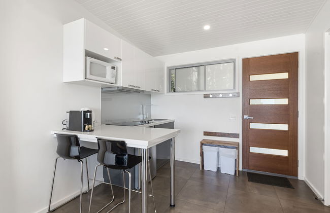 Seafarers Getaway - Photo 10