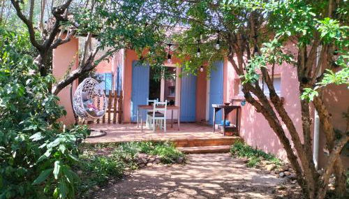 Calme et Intimité proche Avignon Piscine options au choix privée ou partagée de juin à octobre - Foto 4, Garden