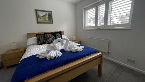 Riverside 2 Bedroom Townhouse with Car Charger - Foto 5