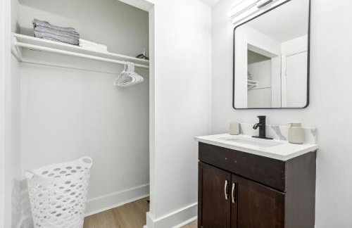 East 116 I Corporate 1Bd Suite in Rochester I Gym - Foto 16