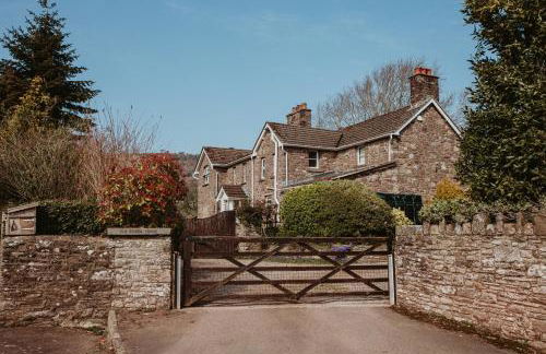 Beautiful 5 bedroom house with hot tub & fire pit - Foto 30
