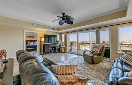 Harbor Landing 203B - Spacious Condo with views of the Harbor and Gulf - Foto 32