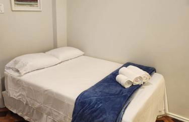 Complete studio one block from Flamengo beach - Foto 4