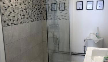 Studio refait à neuf avec jardin Aigues Mortes - Foto 4