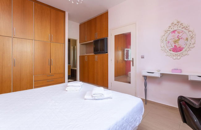 Villa Thetis Large Private Pool Walk to Beach Sea Views A C Wifi Car Not Required Eco-friendl - 2302 - Photo 22