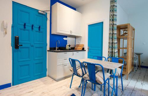 Le Grand Studio Bleu 25M2, 120m Vieux-Port , Clim ,Wifi, Accès autonome avec code - Foto 2