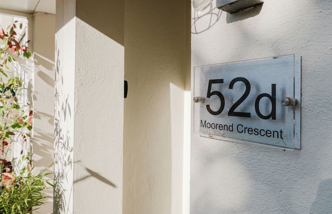 Corner House - Bright 2BD in Cheltenham - Photo 56