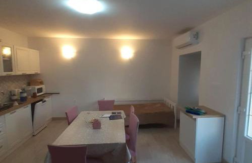 Two Bedroom Apartment with Sea View - Foto 1