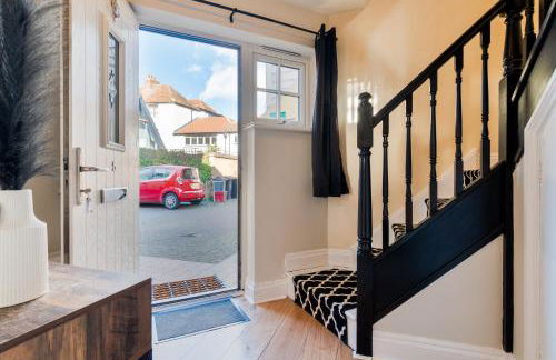 The Tudor Escape - 3 Bedroom House in Canterbury City Centre with Parking - Foto 36