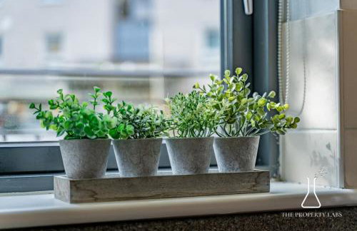 Luxury Birmingham City Centre Townhouse with BALCONY- Sleeps 10 - FREE Parking - Perfect for Contractors, Business Travellers, Families and other Groups - Near Bullring, Newstreet, Selfridges, NEC, NIA & Birmingham airport - Photo 22