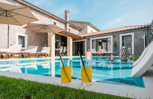 Gorgeous Home In Barban With Sauna - Photo 11