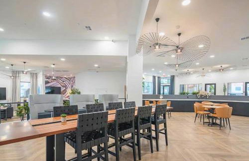 Spacious Family Escape , Sport Court, Game Room & King Bed - H2162 - Foto 50