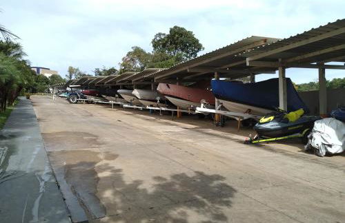 AP do LAGO, com Churrasqueira privativa , cozinha , internet no ap, rampa barco e jet, pesqueiro - B101 - Foto 8