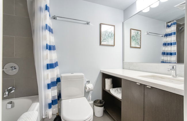 Yorkville Modern 1 Bedroom Suite Toronto - Photo 32