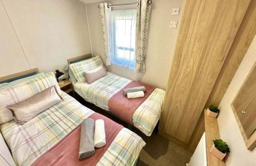 Trecco Bay - Sleeps 6 - Pet Friendly - Parking - Photo 9