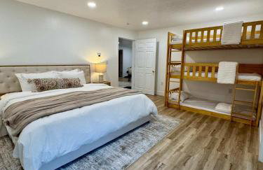 Large Off-Grid Luxury Cabin- creek land & views - Foto 35