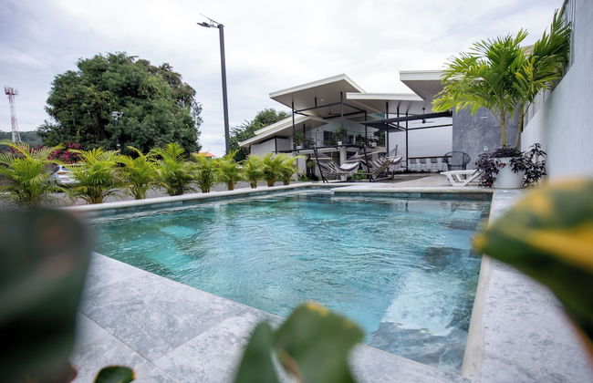 Nomad Living CR - Photo 35