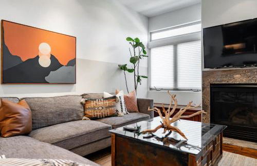 Your Home in San Diego - Two-car Garage - Foto 21