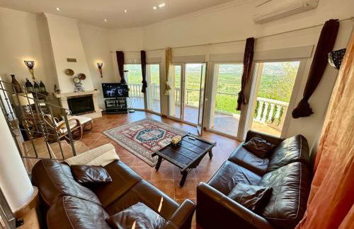 Casa Luna - Three Bedroom Villa with Stunning View - Foto 29