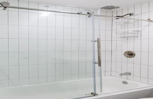 Cozy Studio! Steps to Central Park & Upper E Side!, June To Aug 90 Days Stay Required - Foto 10