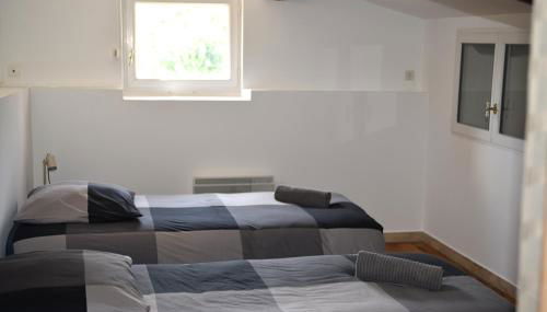 Gîte COLOMBIER 8 Pers piscine fitness sauna lac riviere loisirs - Foto 5