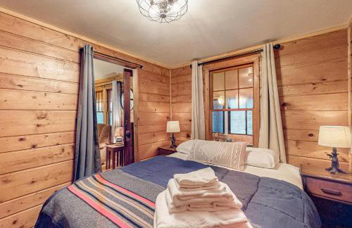 Little Red Lakeside Cabin - Foto 13