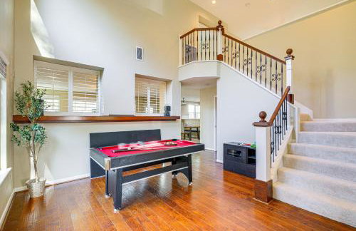 Near Trails, Shops and Eats Spring Home with Pool - Photo 6