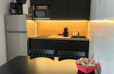 Appartement de la Fontaine à la Tour du Pin hyper centre parking privé - Foto 14