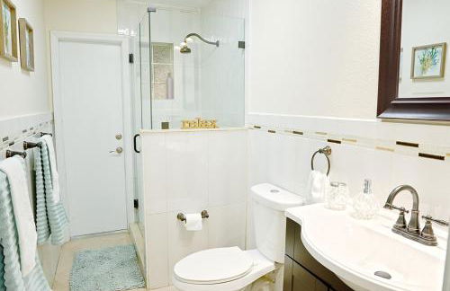 Tiki Hut Pool 4 BR Coastal Cottage Dream Vacation - Foto 17