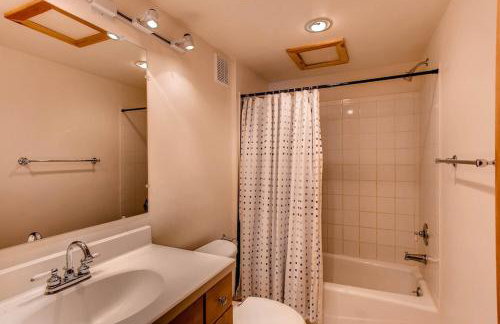 Stay at the Treeline with Fabulous Views! On Top of the World at Ptarmigan Lodge - Foto 7