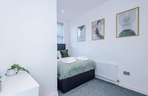 3 Bed house - Free Parking - Free Wifi - Foto 19