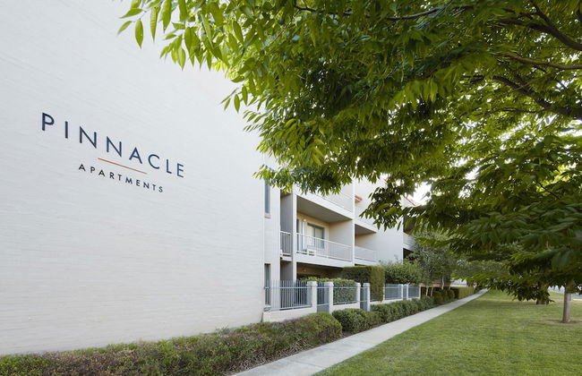 Pinnacle Apartments - Foto 1